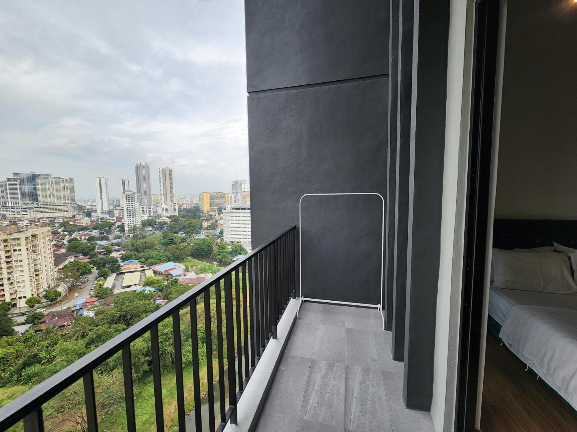 Beacon Executive Suite - Skypool Penang View جورج تاون المظهر الخارجي الصورة